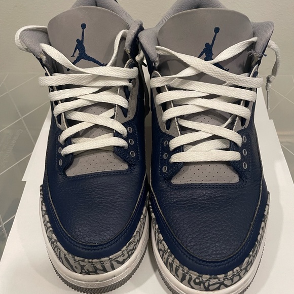 Jordan 3 Retro Georgetown - Picture 1 of 7